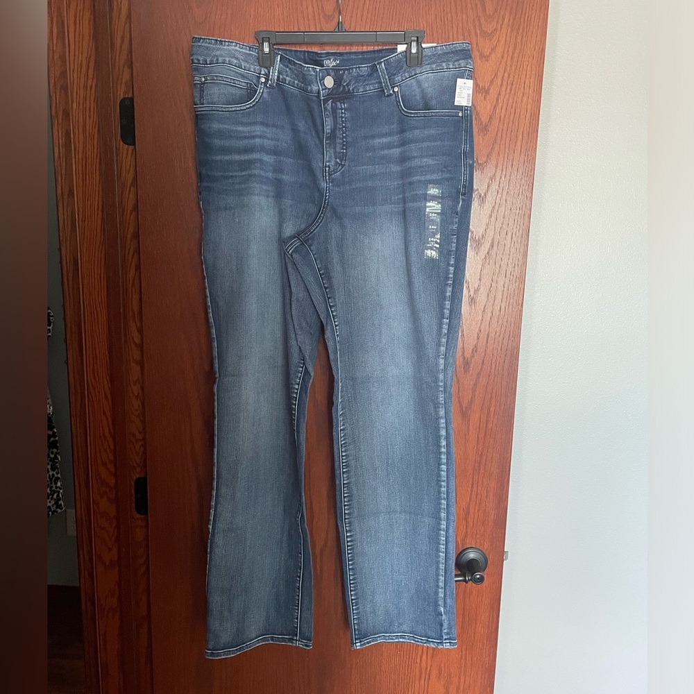 NWT Maurice’s Everflex Jeans
